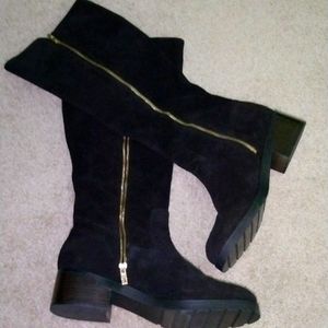 Calvin Klein Solomon Suede Boots New
